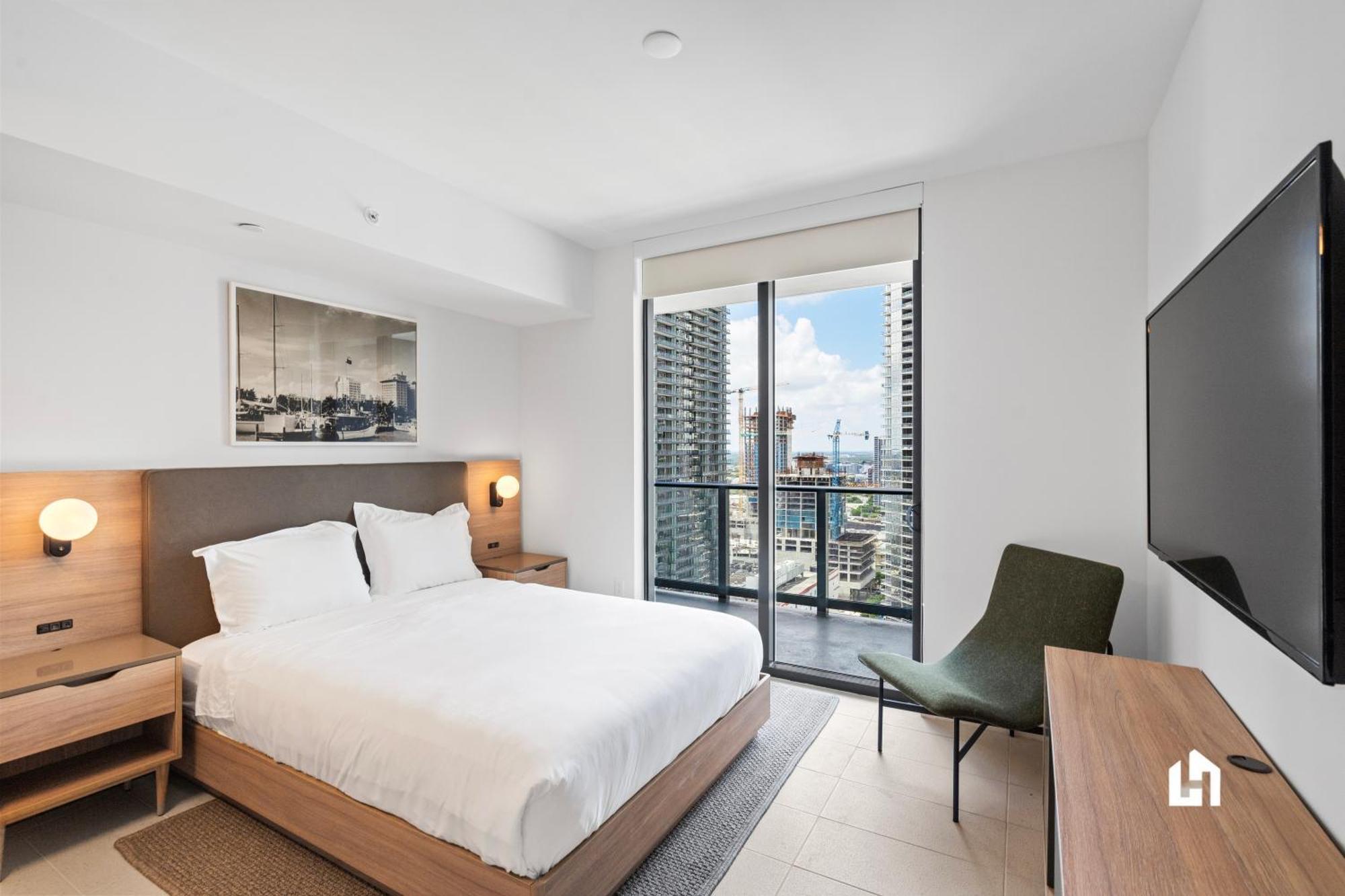 Stylish With Partial Ocean Views In Downtown! Apartment Miami
